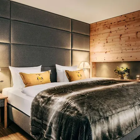 Grand Tirolia - Member Of Hommage Luxury Collection Hotel Kitzbühel